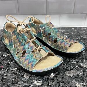 Valerie Woven Wonder Sandal